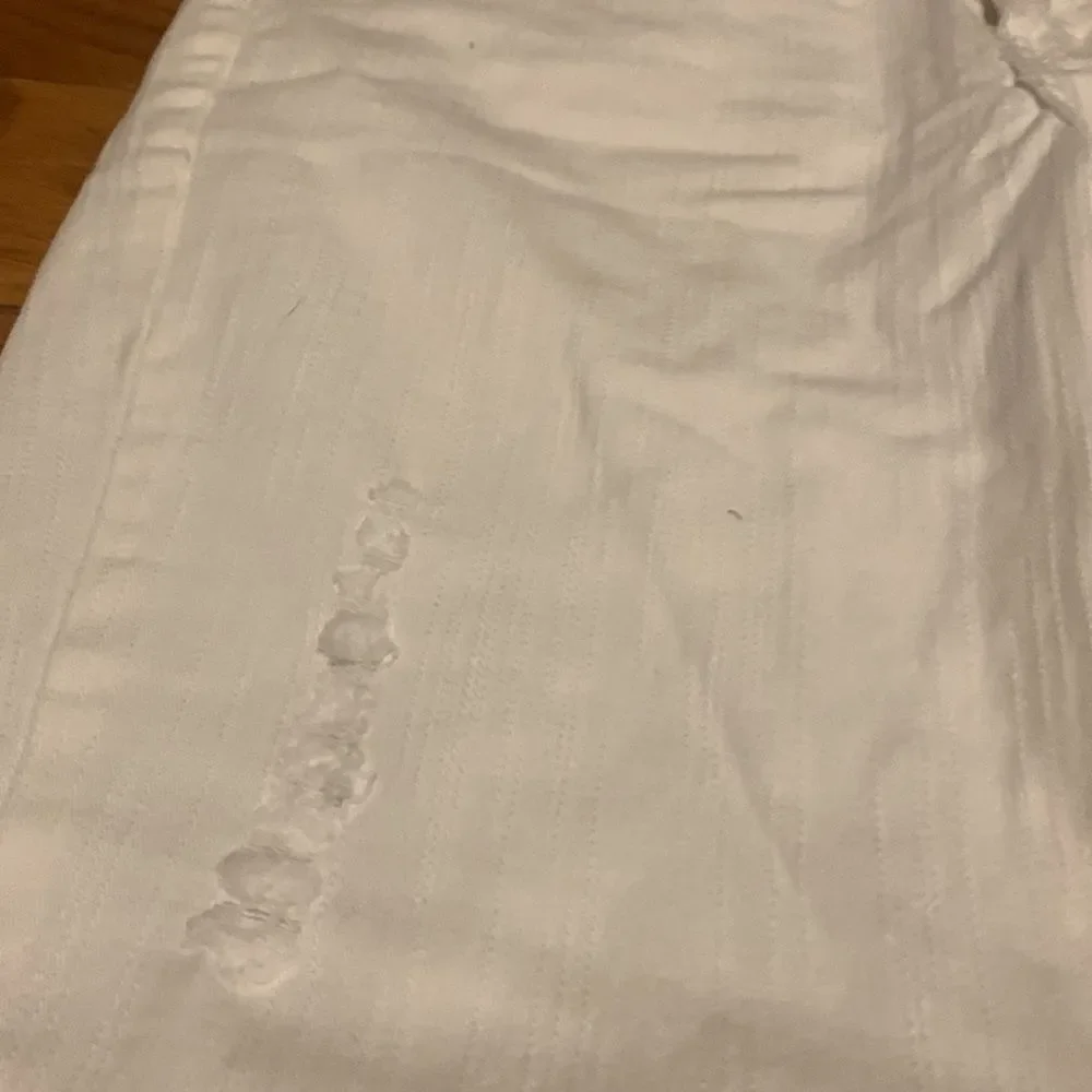 Davi & Dani white jeans size medium